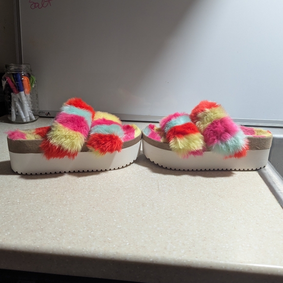 Slides - Picture 2 of 4